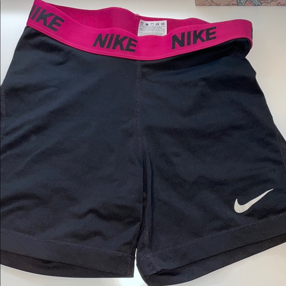 black nike pros